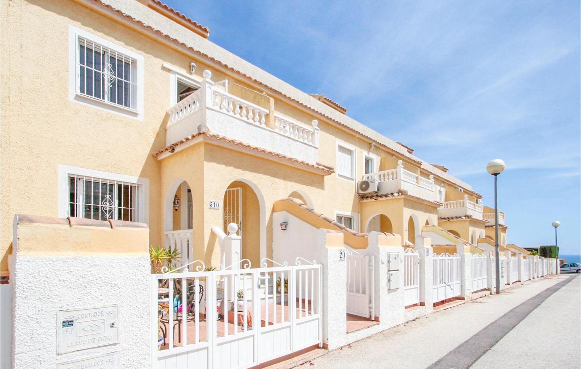 Gorgeous Home In Santa Pola With Wifi Extérieur photo