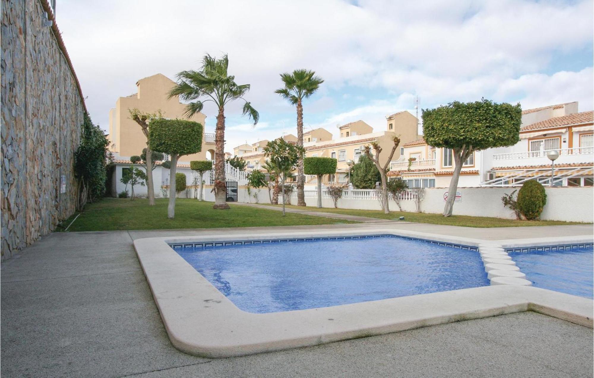 Gorgeous Home In Santa Pola With Wifi Extérieur photo