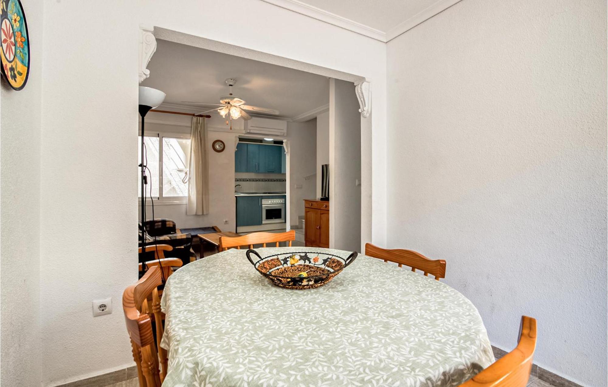 Gorgeous Home In Santa Pola With Wifi Extérieur photo