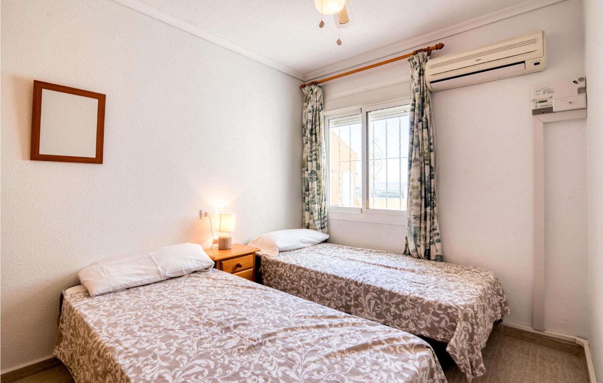 Gorgeous Home In Santa Pola With Wifi Extérieur photo