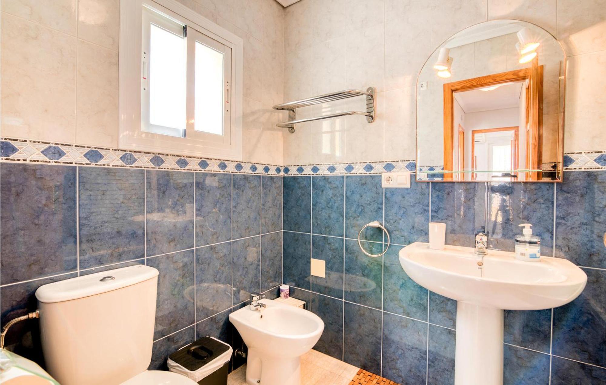 Gorgeous Home In Santa Pola With Wifi Extérieur photo