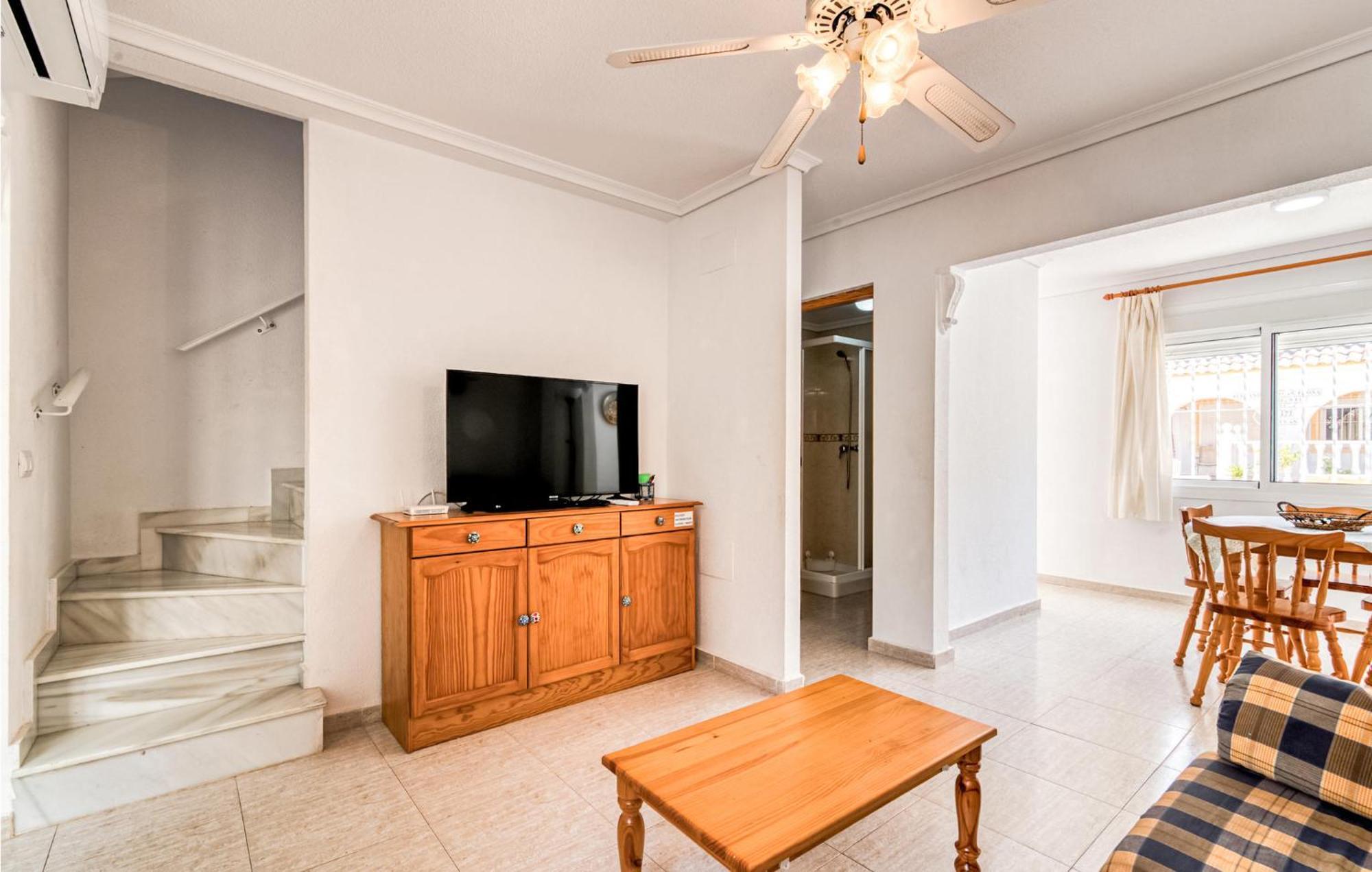 Gorgeous Home In Santa Pola With Wifi Extérieur photo