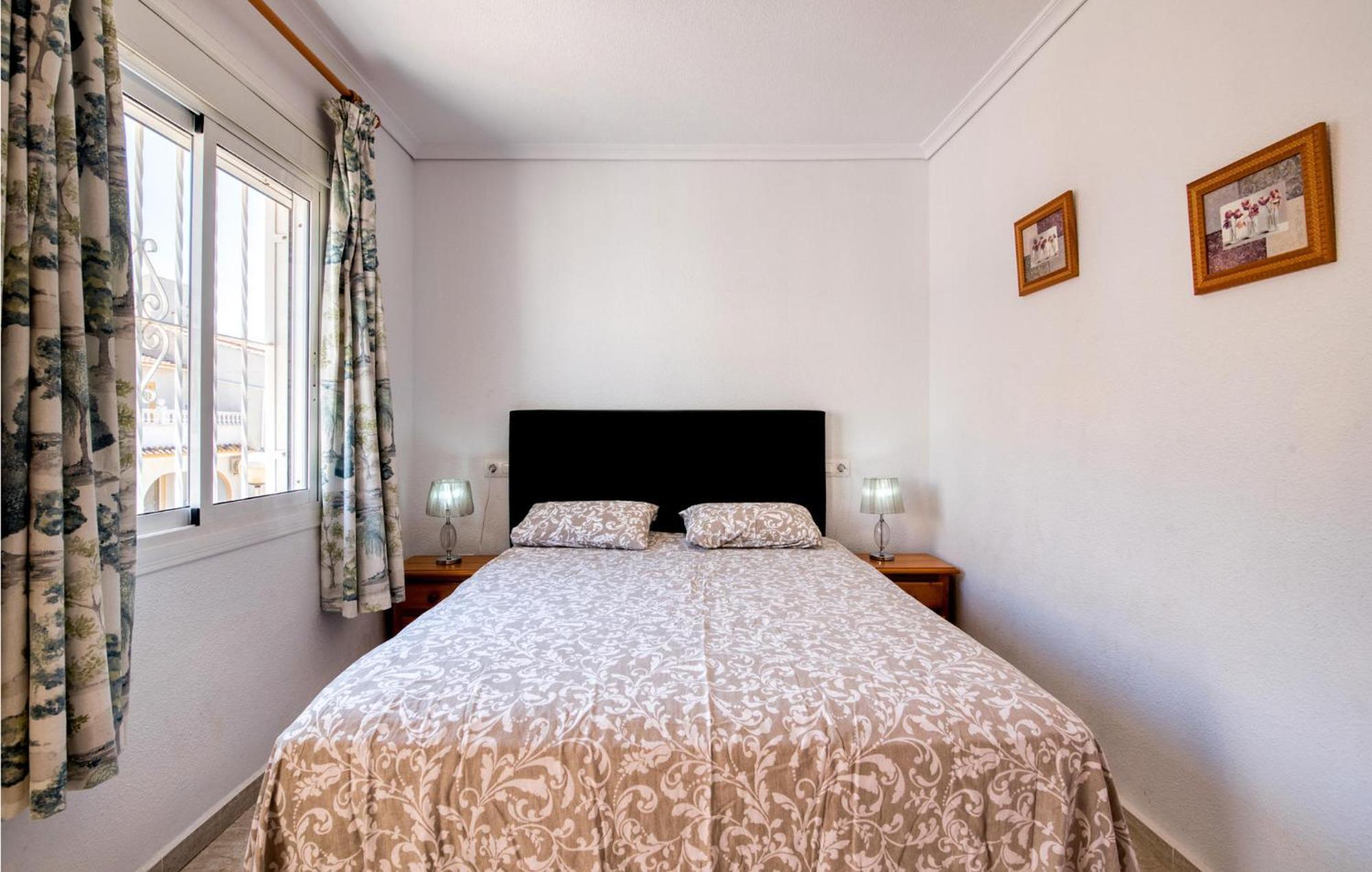 Gorgeous Home In Santa Pola With Wifi Extérieur photo